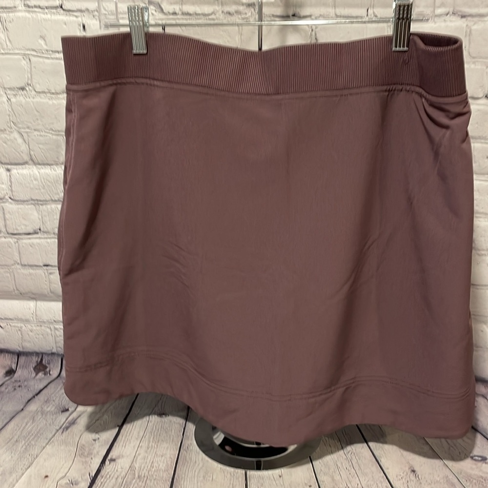 32° plum Skorts Sz Large - Picture 4 of 5